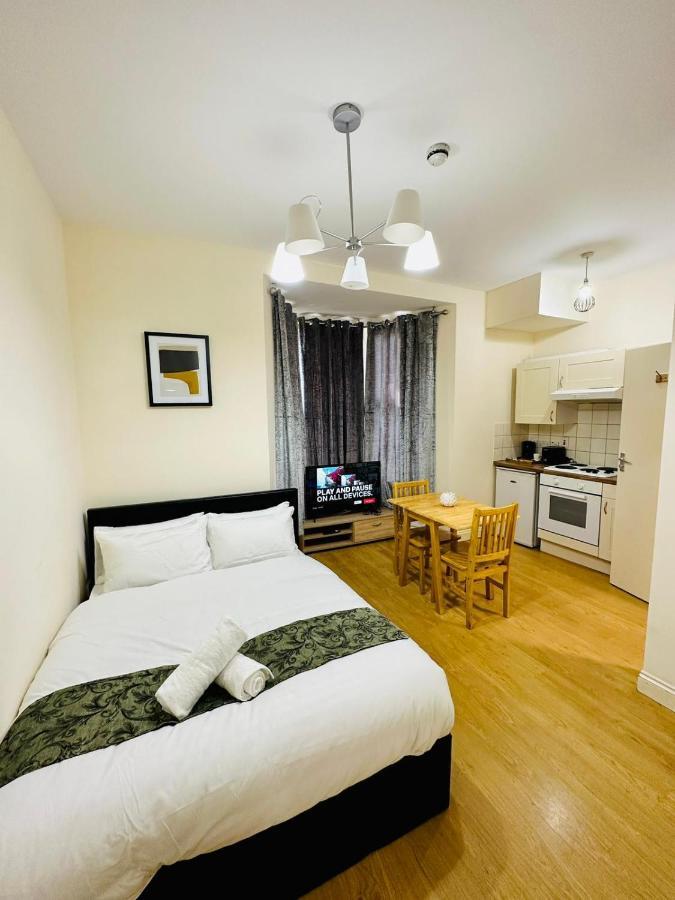 Appartamento Premium Studio Flat 02 Near Tower Bridge Londra Esterno foto