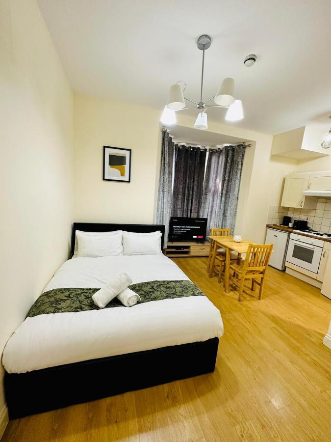 Appartamento Premium Studio Flat 02 Near Tower Bridge Londra Esterno foto